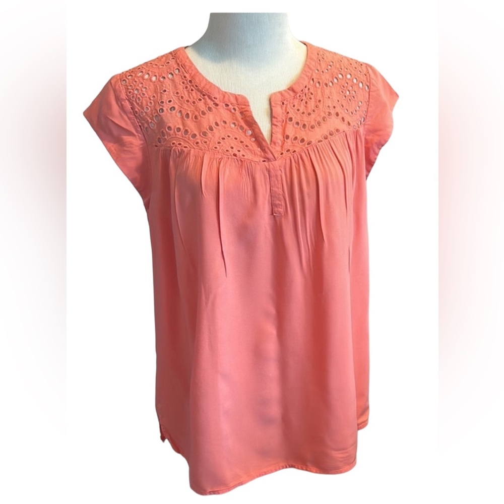 NWT Daniel Rainn Coral Eyelet Blouse Sz M